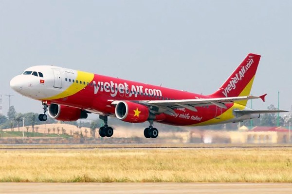 HOANG MANG TRƯỚC SAI PHẠM CỦA HÃNG VIETJETAIR